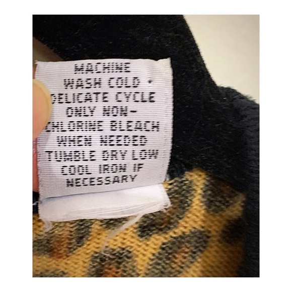 Croft & Barrow Cardigan layered 2-piece Leopard print cardigan Size L - Picture 8 of 9